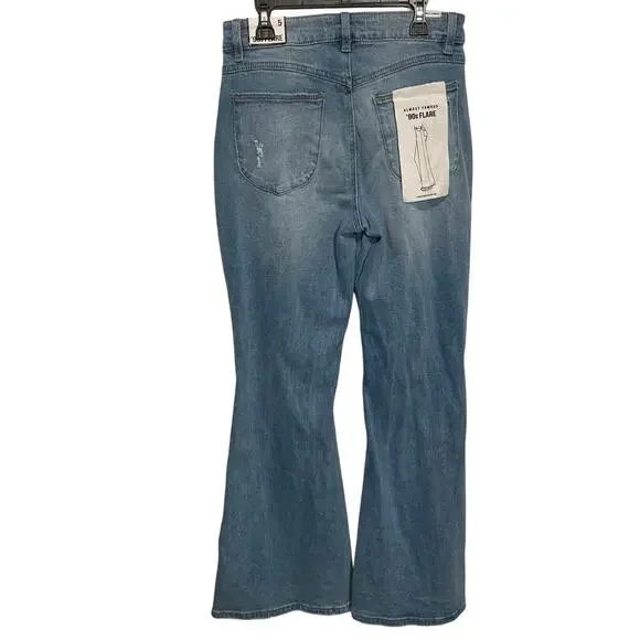 Almost Famous Destressed High Rise 90s Flare Jeans, sz 5 $44 - Picture 3 of 10